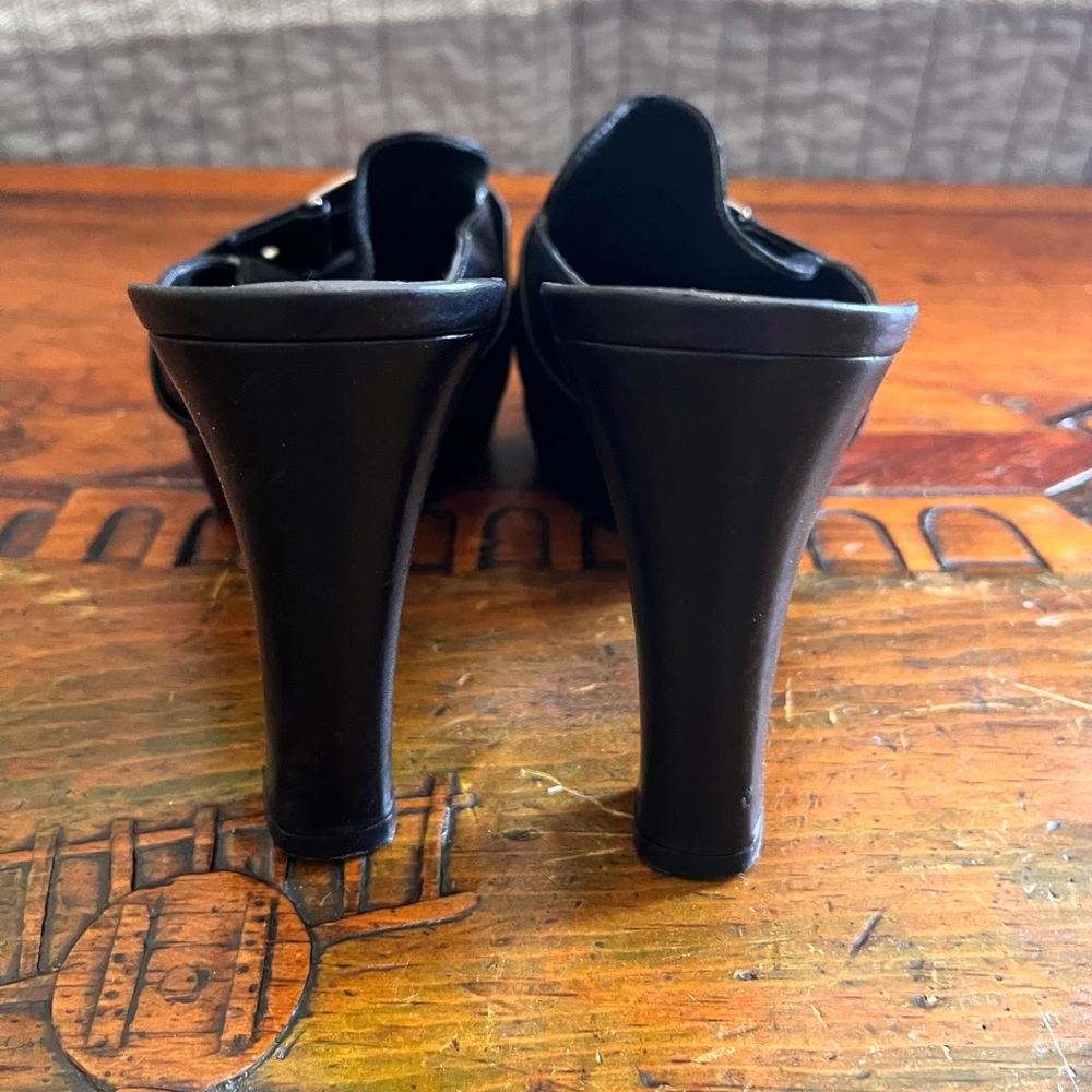 Stuart Weitzman Slip On Heels Black - image 3